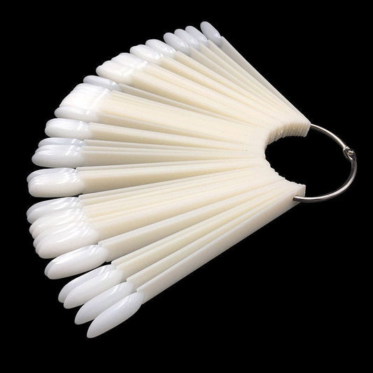 Farbpalette – Fächer am Ring „Oval“ zur Präsentation von Gel­lacken und Naildesigns, 50 Stk./Packung, milchig