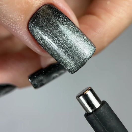 NAILSOFTHEDAY-Magnet für Katzenauge
