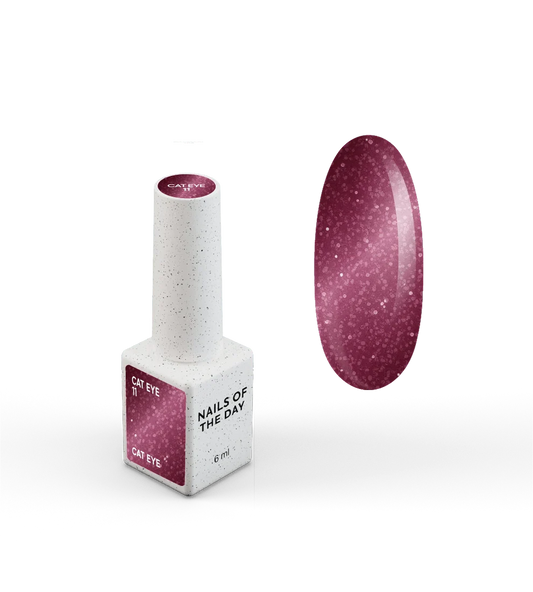 NAILSOFTHEDAY Gel Polish Cat Eye 11 — dunkelhimbeerfarbener Cat-Eye-Gel-Lack mit voller Deckkraft in nur einer Schicht. 6 ml.